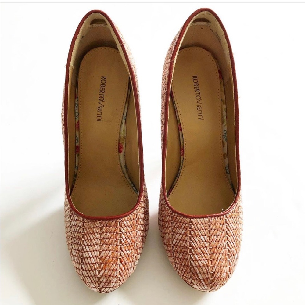 Roberto Vianni woven straw round toe pumps
